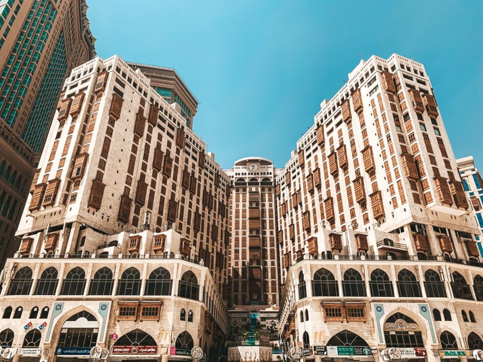 Nhât lê hotel