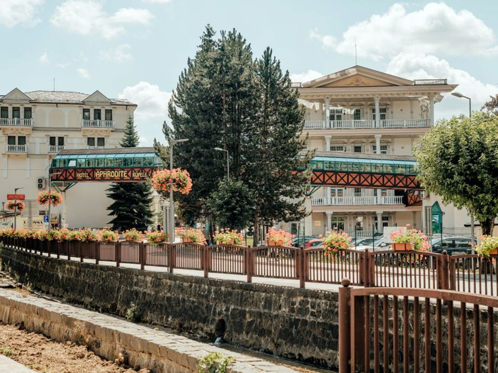 Nhà trọ Huỳnh Định
